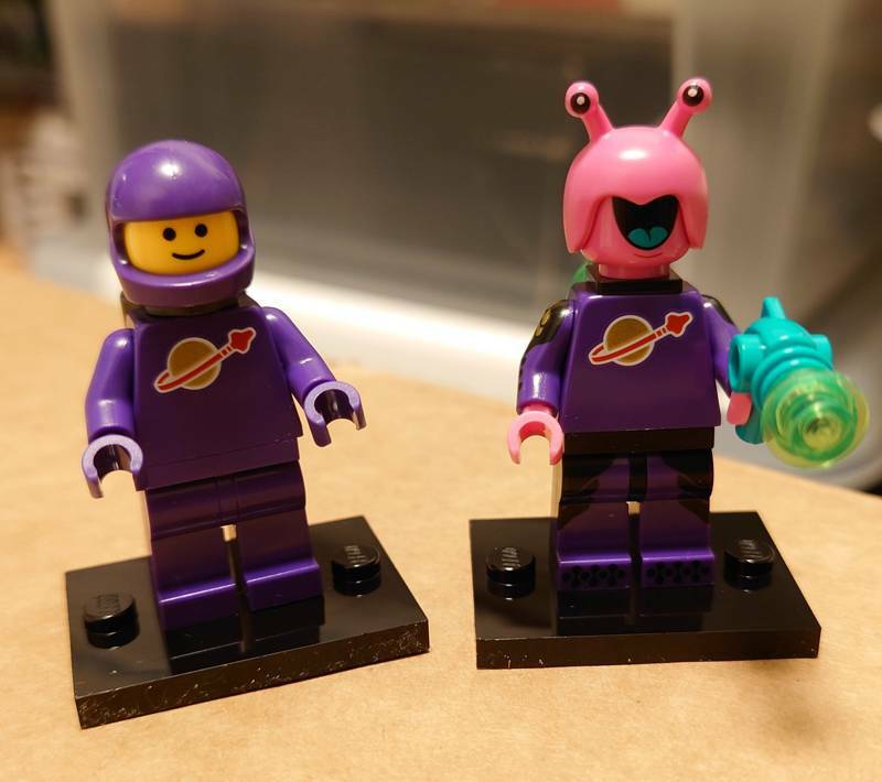 Purple Classic Space Minifig and Space Creature